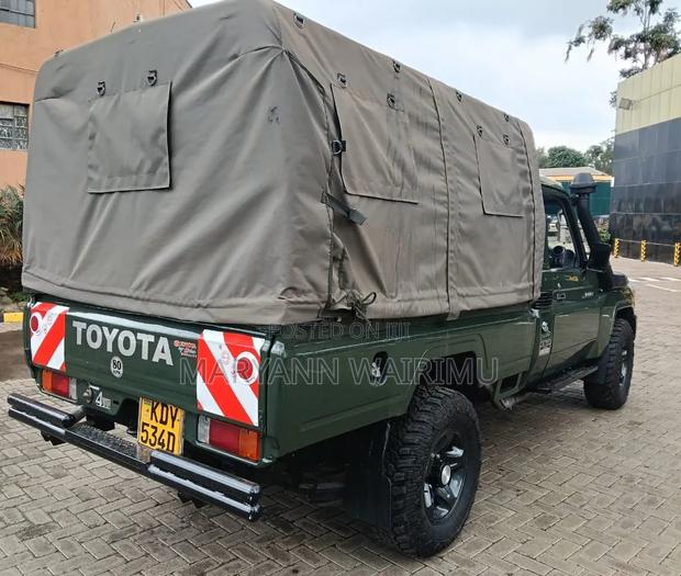 Toyota Land Cruiser 79 Series 2017 Green