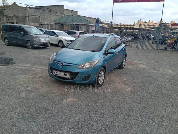 Mazda Demio 2013 Blue