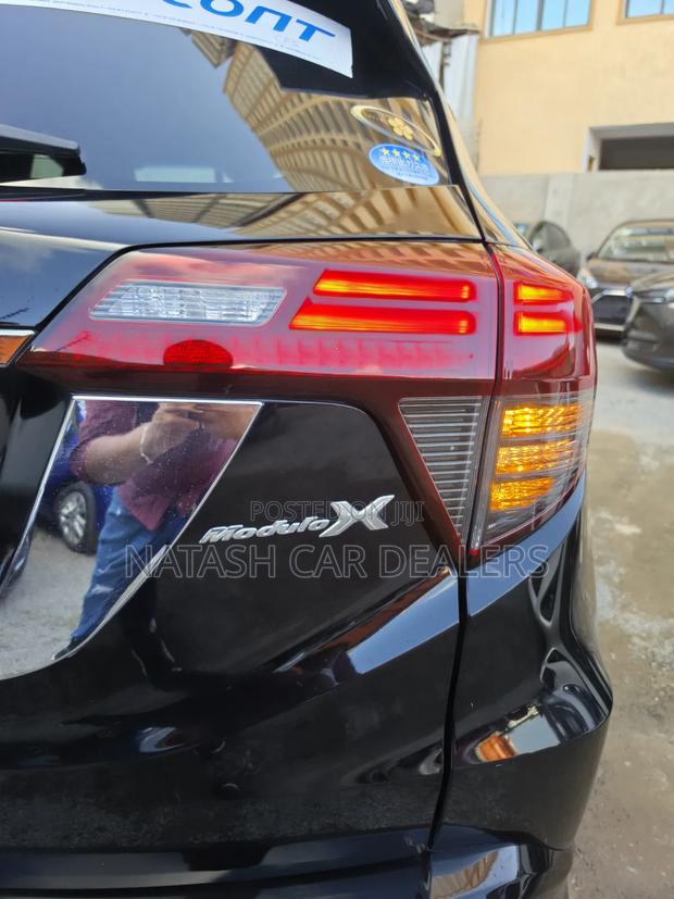 Honda Vezel 2019 Black