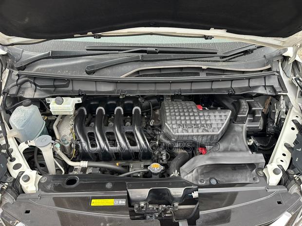 Nissan Serena 2019 White