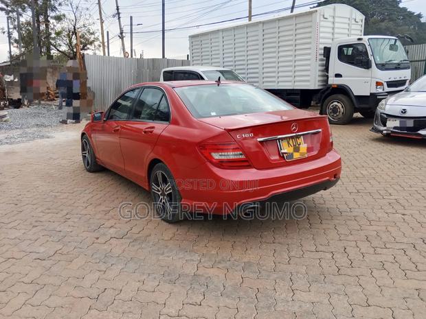 Mercedes-Benz C180 2014 Red