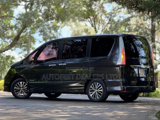 Nissan Serena 2014 Black