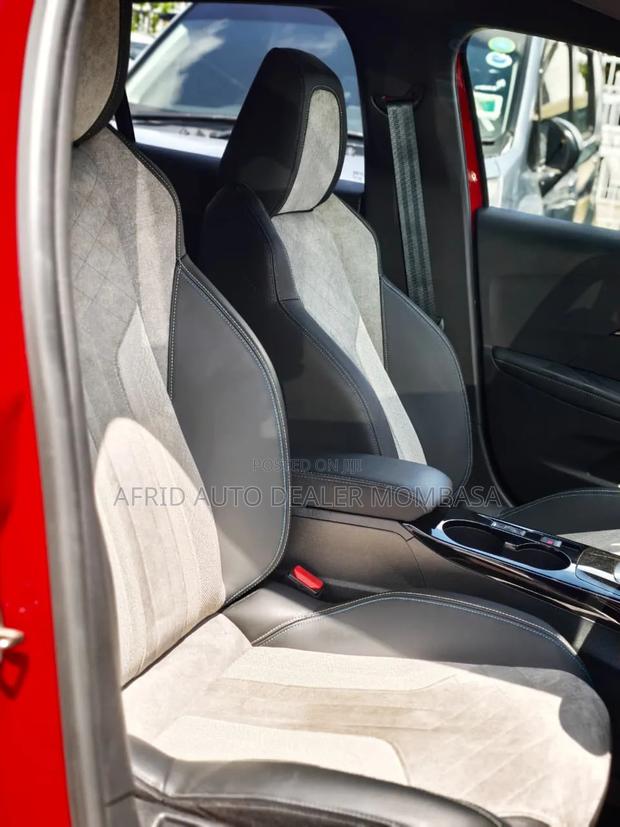 Peugeot 308 2020 Red