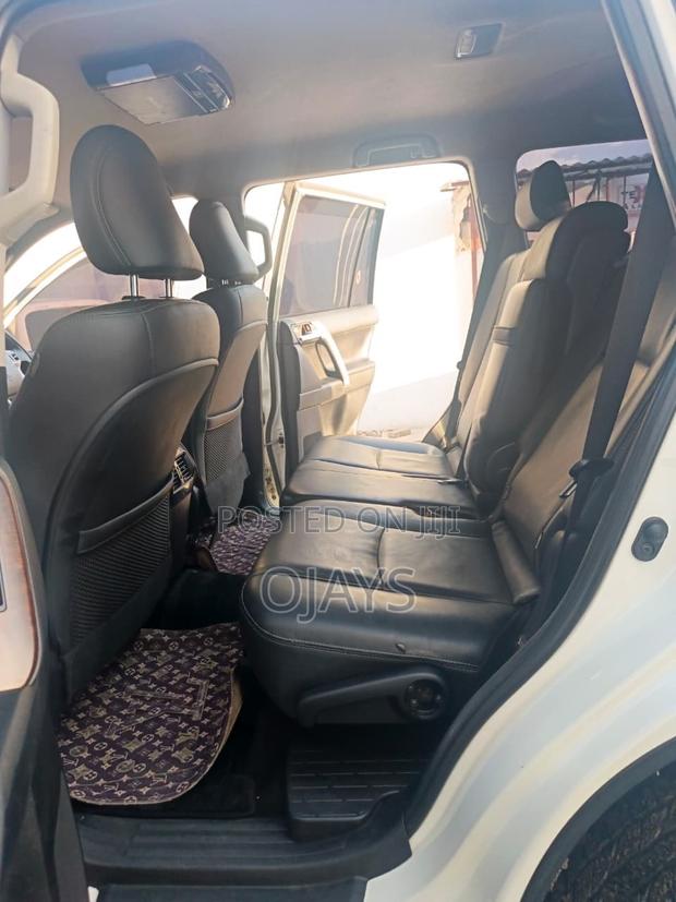 Toyota Land Cruiser Prado 2015 White