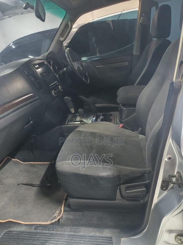 Mitsubishi Pajero 2019 Gray