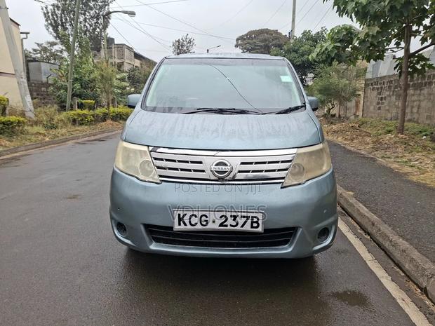 Nissan Serena 2009 Blue
