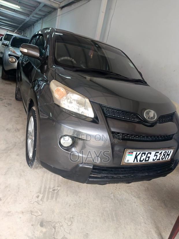 Toyota IST 2009 Gray