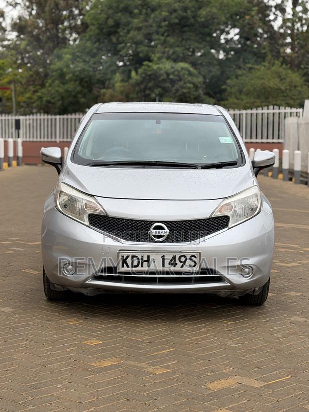 Nissan Note 2015 Burgundy