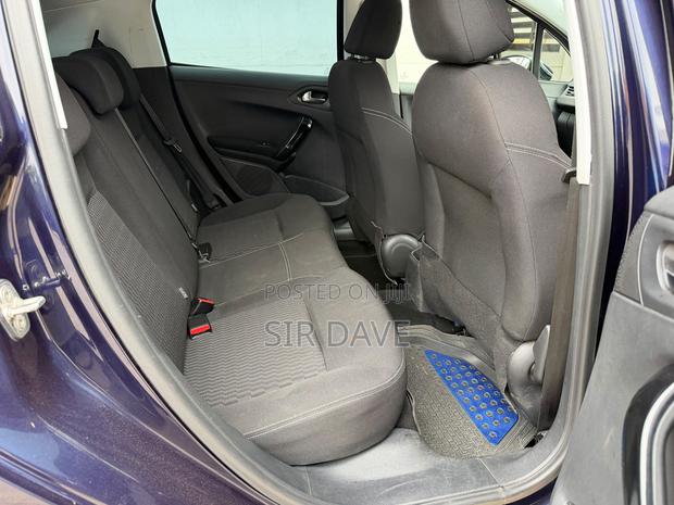 Peugeot 208 2017 Blue