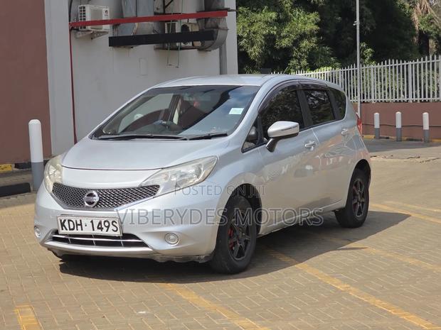Nissan Note 2015 Silver