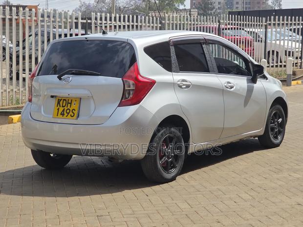 Nissan Note 2015 Silver