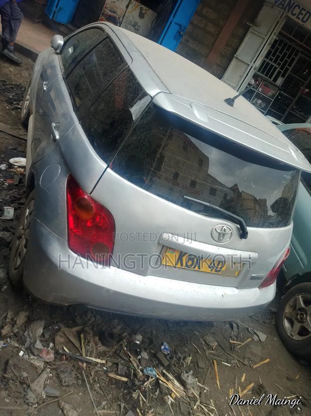 Toyota IST 2007 Gray