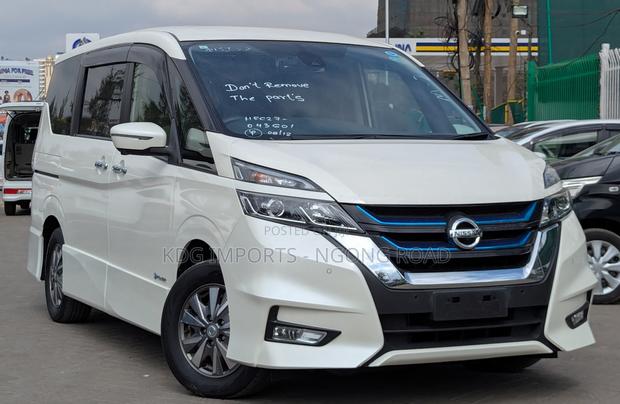 Nissan Serena 2019 White