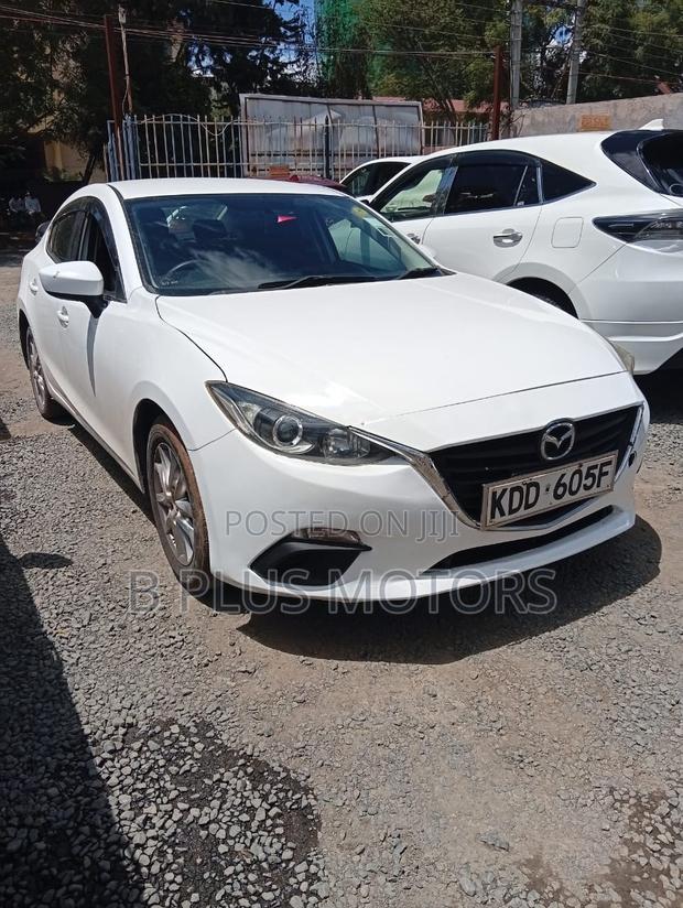 Mazda Axela SV Premium 2014 White