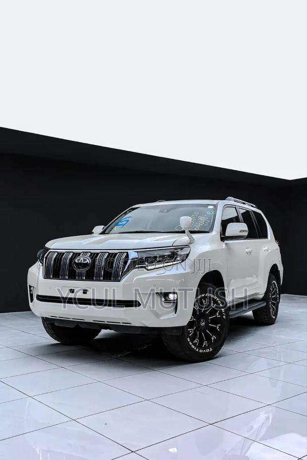 Toyota Land Cruiser 3.3 Diesel 4WD 2021 White