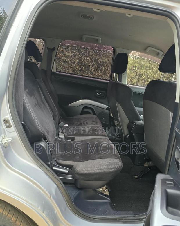 Mitsubishi Outlander 2012 Gray
