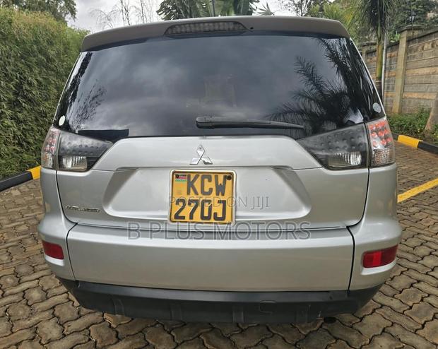 Mitsubishi Outlander 2012 Gray
