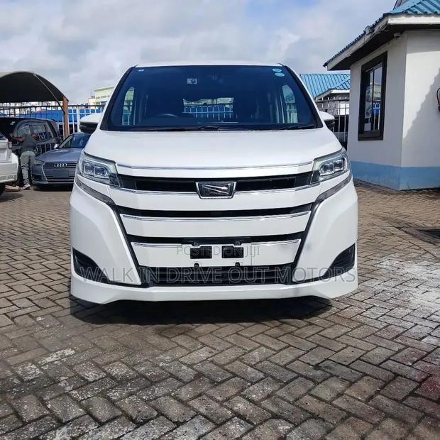 Toyota Noah 2019 White