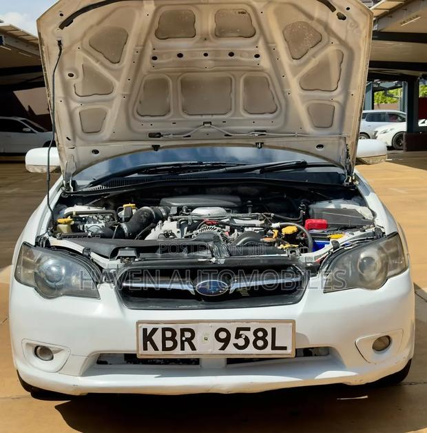 Subaru Legacy 2005 White