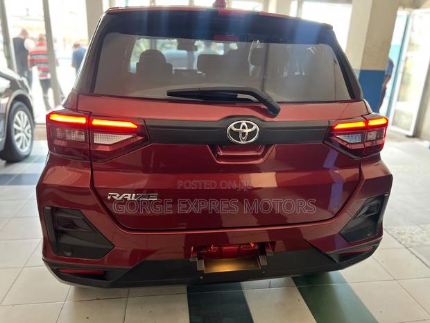 Toyota Raize 1.0 FWD 2020 Maroon