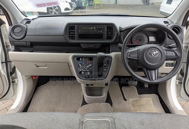 Toyota Passo 2019 White