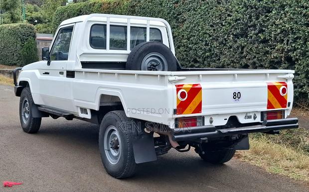 Toyota Land Cruiser 76 Series 2018 Pearl