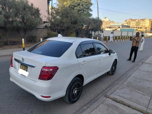Toyota Axio 1.5 G 2WD 2017 White