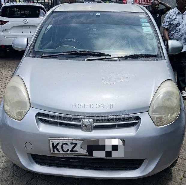 Toyota Passo 2013 Silver