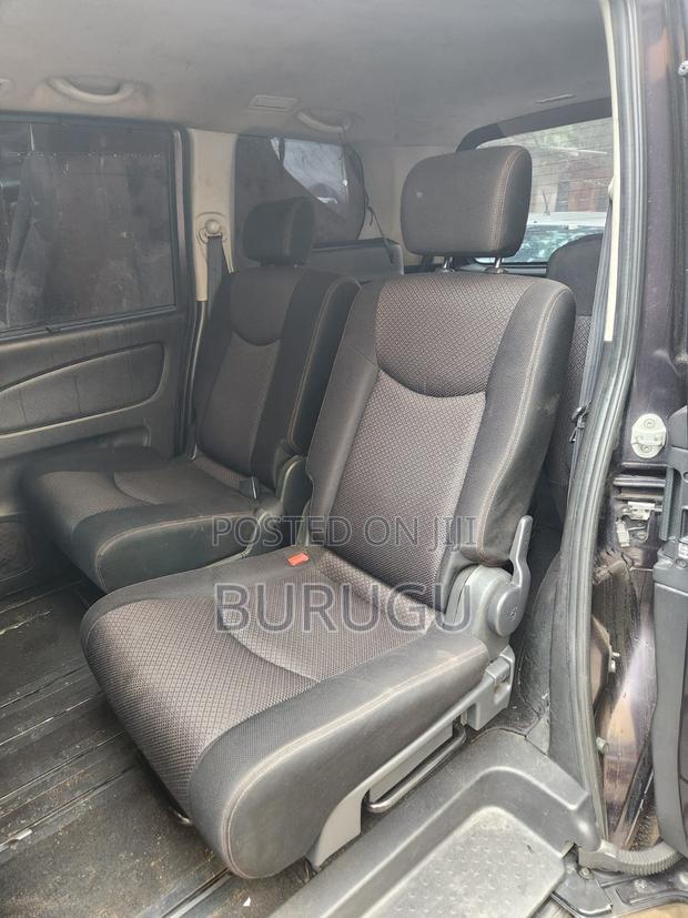 Nissan Serena 2011 Black
