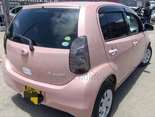 Toyota Passo 2014 Pink
