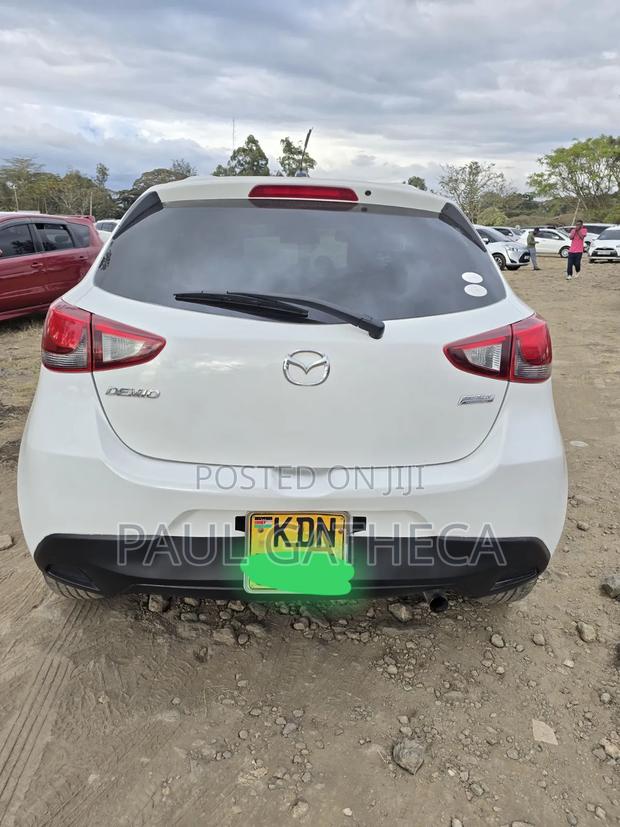 Mazda Demio 2017 White