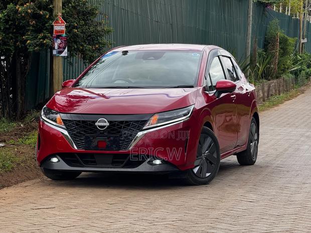 Nissan Note 1.2 Hybrid 2022 Red