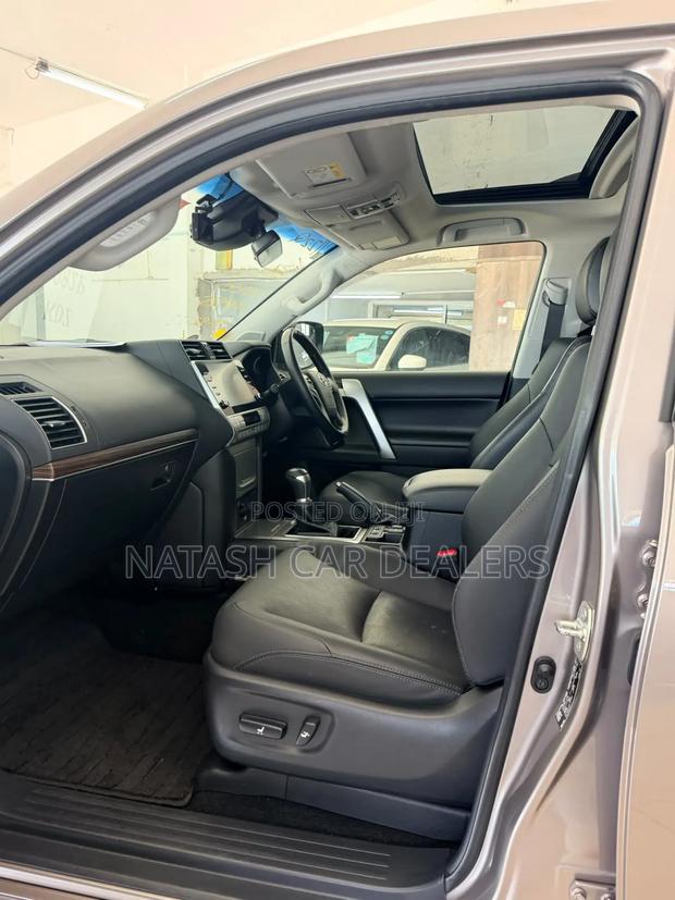 Toyota Land Cruiser Prado 2022 Gold