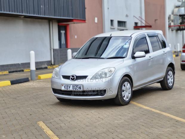 Mazda Demio 2007 Silver