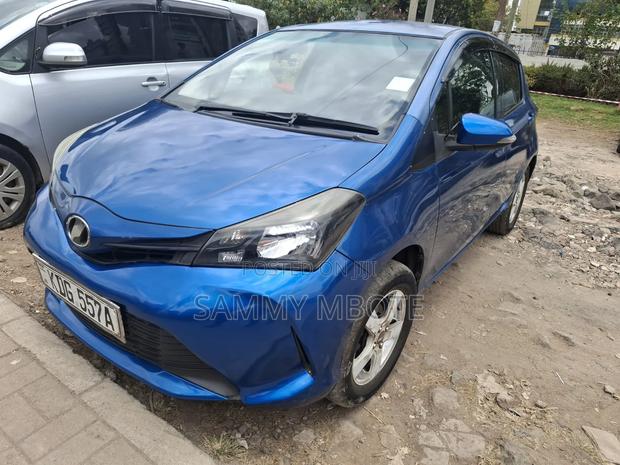 Toyota Vitz 1.3 FWD 5dr 2014 Blue