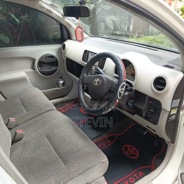 Toyota Passo 2012 White