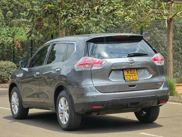 Nissan X-Trail 2.0 Petrol AWD 2015 Gray