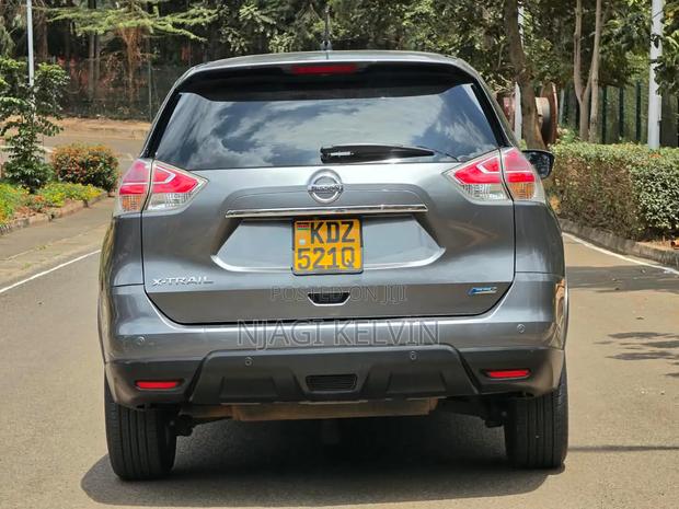 Nissan X-Trail 2.0 Petrol AWD 2015 Gray