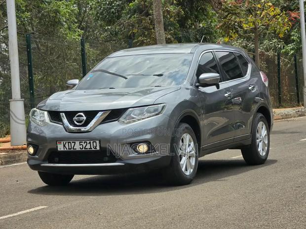 Nissan X-Trail 2.0 Petrol AWD 2015 Gray