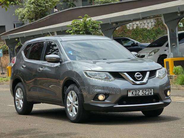 Nissan X-Trail 2.0 Petrol AWD 2015 Gray