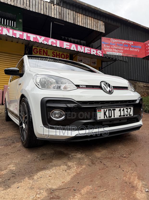 Volkswagen Up 2018 White