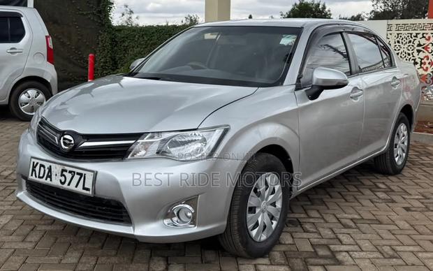 Toyota Axio 1.5 X 2WD 2013 Silver