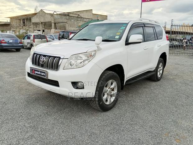 Toyota Land Cruiser Prado 2010 White
