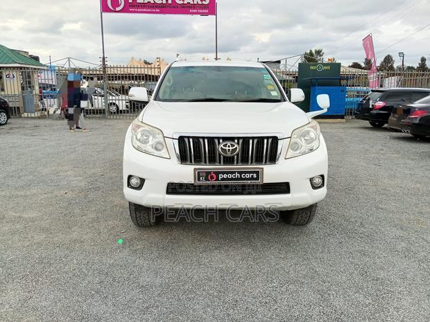 Toyota Land Cruiser Prado 2010 White