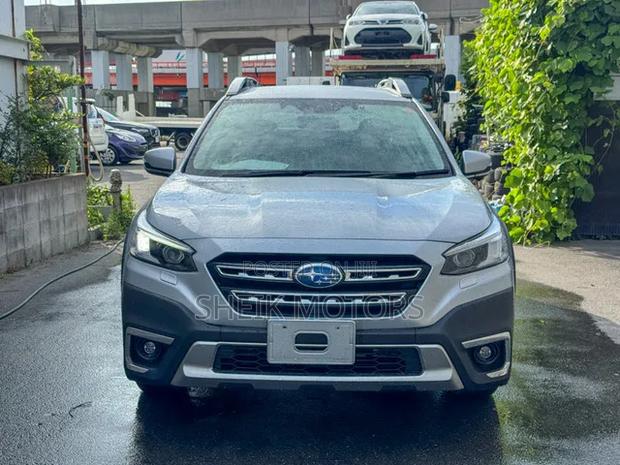 Subaru Outback 2023 Silver