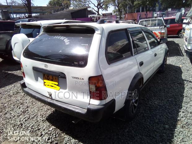 Toyota Corolla 2004 White