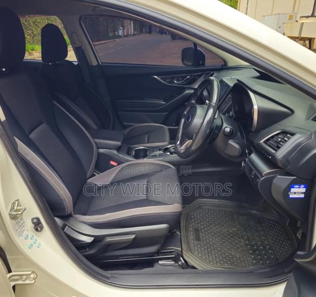 Subaru Impreza 2.0i AWD Hatchback 2017 Pearl