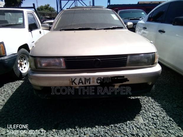 Nissan Sunny 1998 Gold