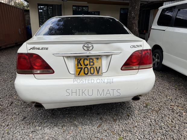Toyota Crown 2008 White