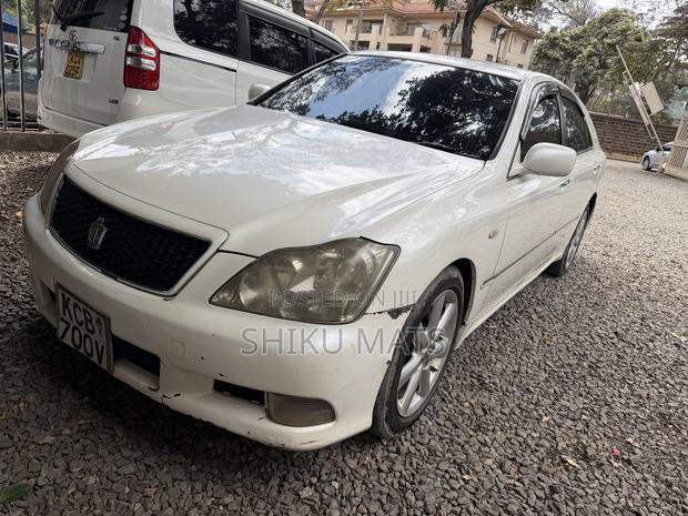 Toyota Crown 2008 White